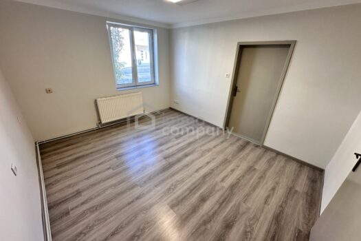 Gemütliche 2-Zimmer-Wohnung in Lassee – Stadtblick für nur 750 €! 5zC8XAFwvhAaYmsCpXKJ3N