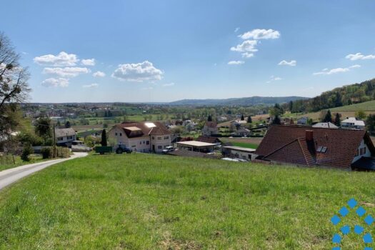 639iYWQYL7AzDV018JR3Ll