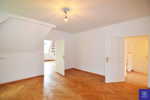 Sanierte 109m² DG-Wohnung mit Galerie Nahe Lainzer Tiergarten - 1130 Wien 66tFBqKjg4wyCRTUTOoNV6