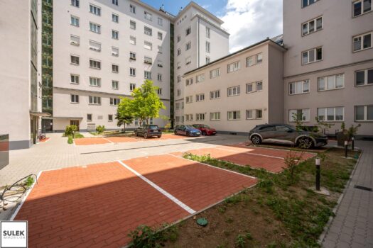 Innenhof-PKW-Abstellplatz in 1010 Wien – Schottenring 28 (U2/U4) – ab sofort verfügbar 6Goc55bjdQ8q3UdgCuaep3