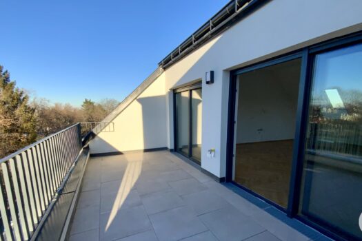 6KgmUTA2OFHUKgi63yciyy