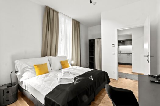 6gmUpV3AqfJReg9i8xrrB4