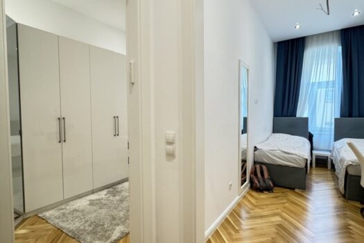 6v1Q8kqwIP57HQ8fWr71OX