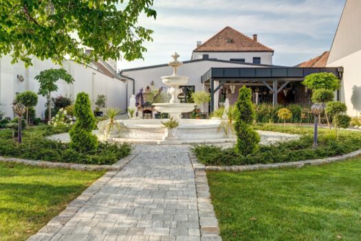 7EEBaThmA0kAuQO0VIcehE