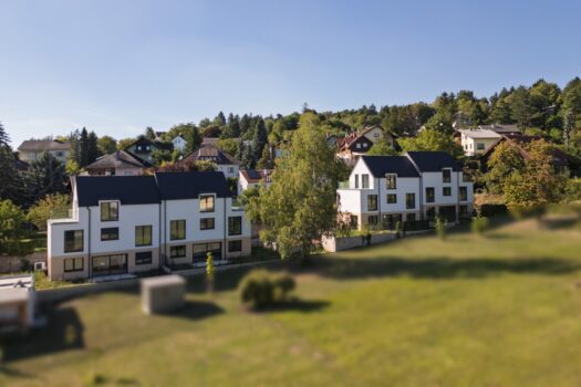 7MtLCP6xEKY9w2EImKjImZ