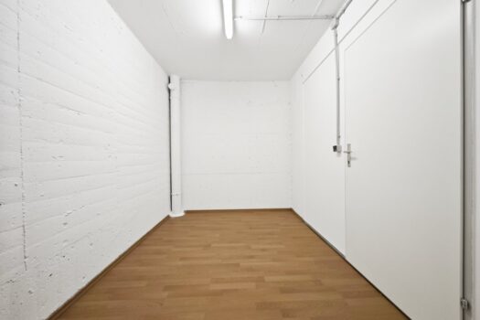 Trockenes 10m² Lager | Lastenaufzug & Ladezone 7vHRHSbmDa1xA4gNB1pDlt