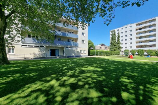 116 m², 4-Zimmerwohnung mit Loggia in Bestlage Hofansicht