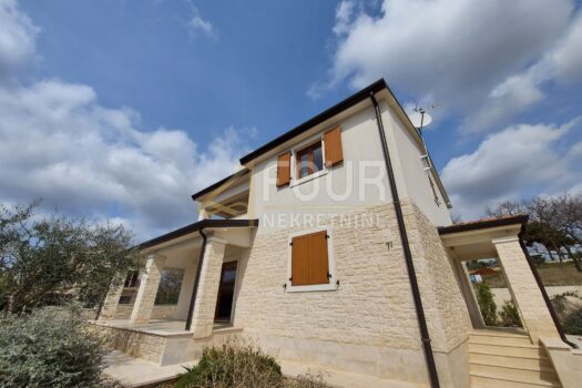 1667227637 20220329 124337