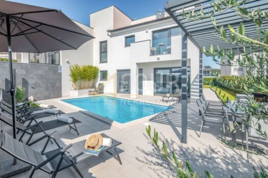 1704895072 medulin 18