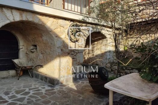 1721742438 kuca kuca mirnom okruzenju zaledu crikvenice 135