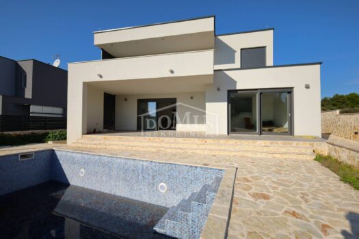 Brodarica, Villa mit Pool in ruhiger Lage 1740750665 img 1690