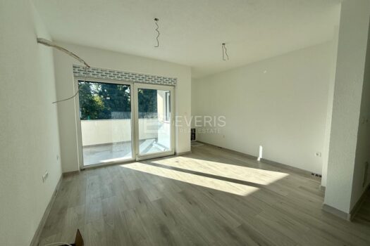 1757267904 tempimageakhmpr