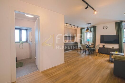 1757938116 prodaja stan centar 3