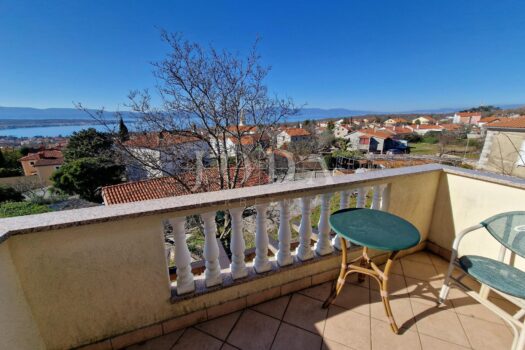 1759389087 101951516 388046 0