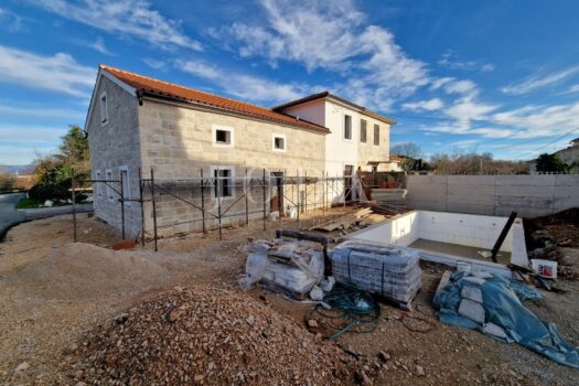 1759391566 1172665594 384327 0