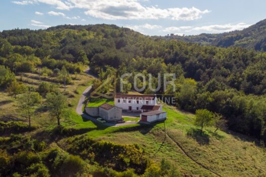 1759434043 prodaja imanje boljun 27