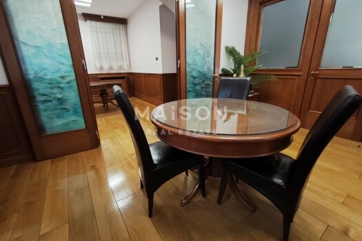 1759438036 img 20251002 223712