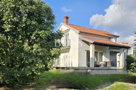 1759495462 20251002 163351