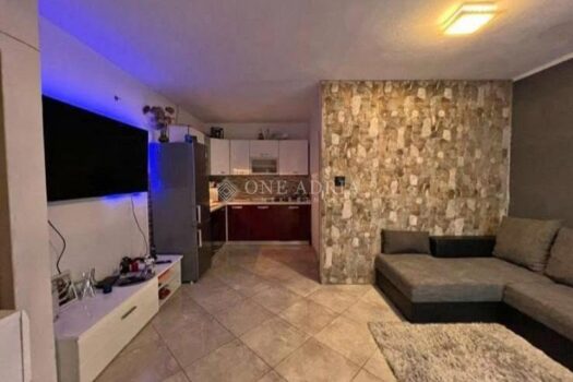 1759608560 1000028870