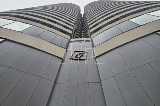 1759688796 1000120310