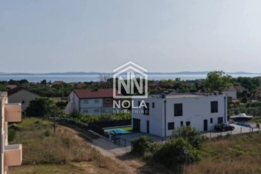 1759865057 screenshot 20251007 203348 com facebook katana immersiveportraitactivity