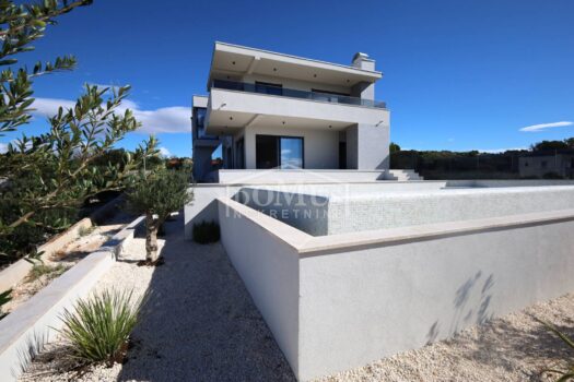 Villa in Primošten, die einen spektakulären Panoramablick auf das Meer und Primošten bietet 1759911340 img 9337