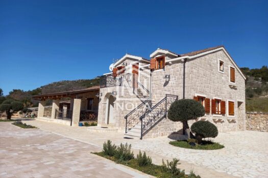 1759983892 20220223 115930 edit 699442879628650