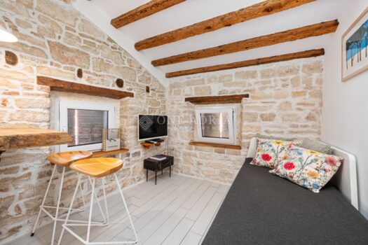 1760091406 8ec354f5376143d69576f9f471dc07295b30d2d3 galleryfullscreen