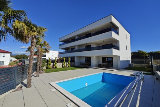 1760444120 img 20251007 151713