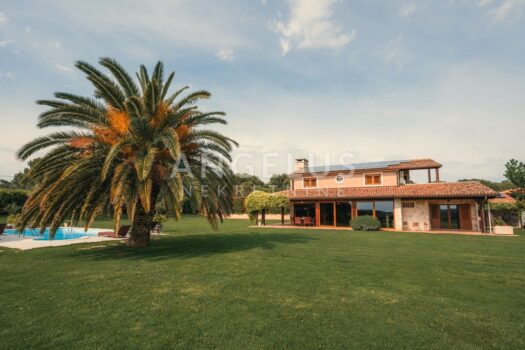 1760515464 81a86ccd 027e 4140 a6c6 15221c935376