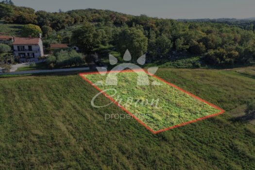 Umgebung von Poreč, Baugrundstück in ruhiger Lage 1760617774 porec oklica gradevinsko zemljiste 1