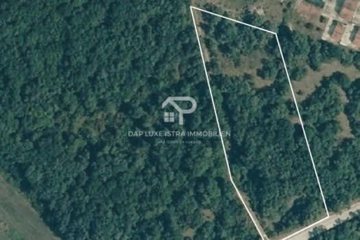 1760830647 screenshot 2025 10 18 at 13 24 02 prodaje se prekrasni stan u puli na 5 kat