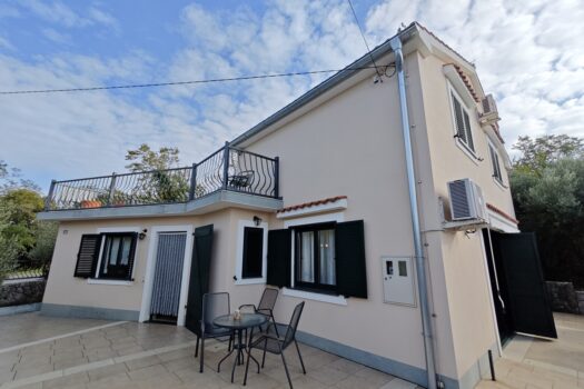 1760880298 kuca dobrinj 1