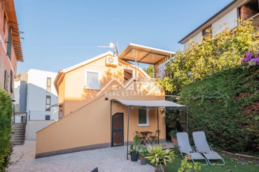 1761237338 mm 13 of 33