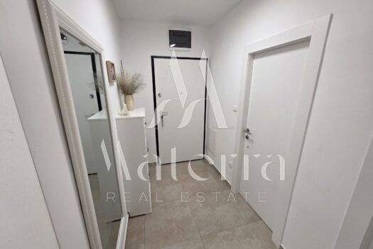 1761606140 20251010 182837