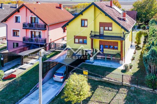 1761728554 bogdanovci prostrana kuca s 8 soba i ljetnom kuhinjom 3