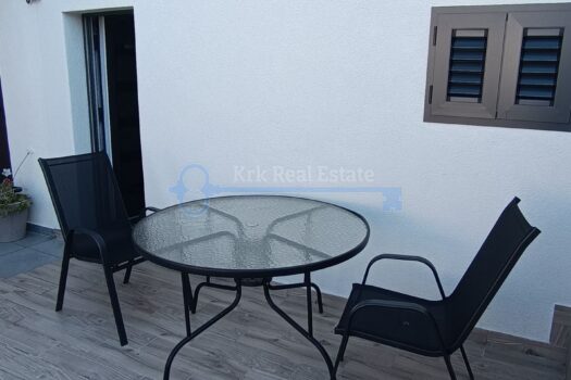 1761743100 1759570809660