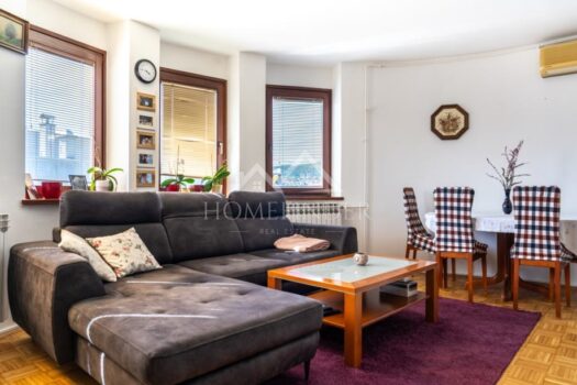 1761761939 topao 4 sobni obiteljski stan slika 257094087