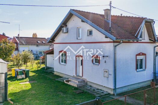 1761826785 osijek obiteljska kuca s terasom i potkrovljem 2 kupaonice 3