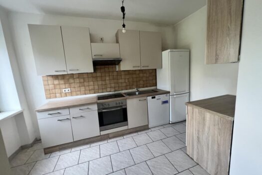 Nähe Bahnhof, vermietete Anlegerwohnung, 3 extra Zimmer & große möblierte Küche 20230707_090055871_iOS