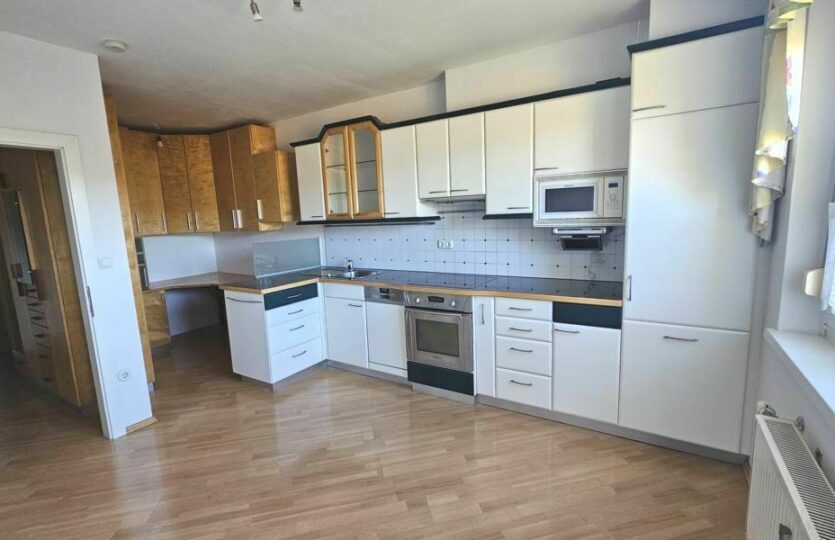 separate (Tischler-) Küche