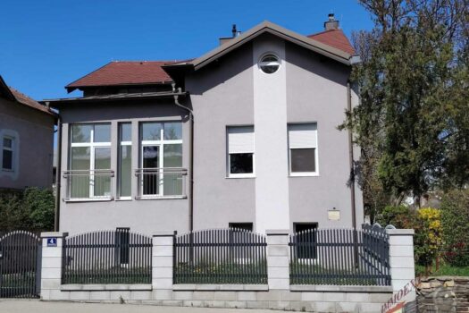 Tolles Mehrfamilienhaus bietet vielfache Nutzungsmöglichkeit auf 3 Etagen – zentrale Lage in Maria Enzersdorf! WhatsApp Bild 2025-04-12 um 21.39.27_55124b37