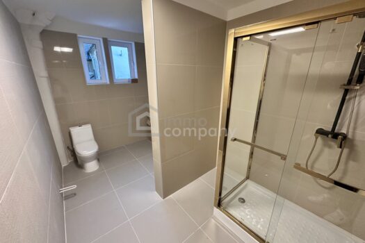 Helle 2-Zimmer-Wohnung in Lassee – Wohlfühloase für 600 € Kalt! Stadtblick inklusive! Badezimmer