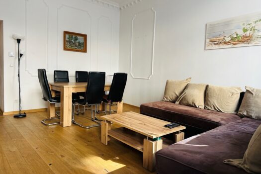 Vollsanierte 2-Zimmer-Wohnung in generalsaniertem Altbau 1J1I3pBdymBzzi2D0cAaaS