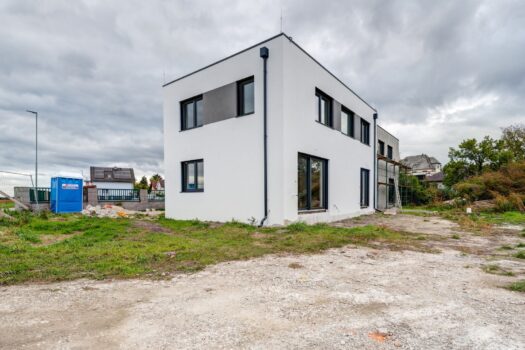 JETZT SCHLÜSSELFERTIG ! Moderne Doppelhaushälfte in Lassee - Perfektes Zuhause zum Erstbezug für die ganze Familie! Aussenansicht