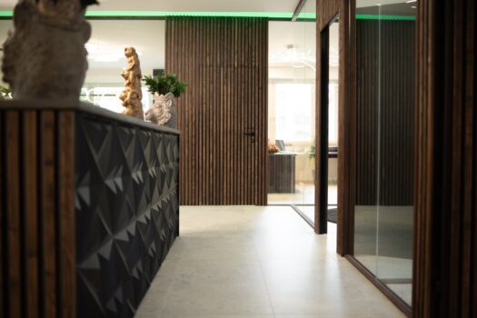 1bowLKtxdXIlSvP6vZjjgy 1