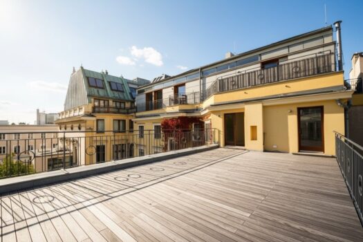 1qovw6zHuTv9Q5XPWNytSP