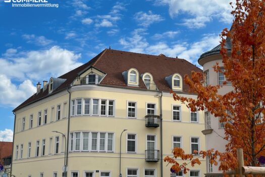 Gemütliches Zuhause Foto Vorderansicht Gebäude (KI optimiert)