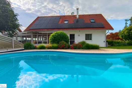 Großzügiges Wohnhaus nit herrlichem Garten und tollen POOL! 1wHDhPhkbMTuyatY9t61Dx