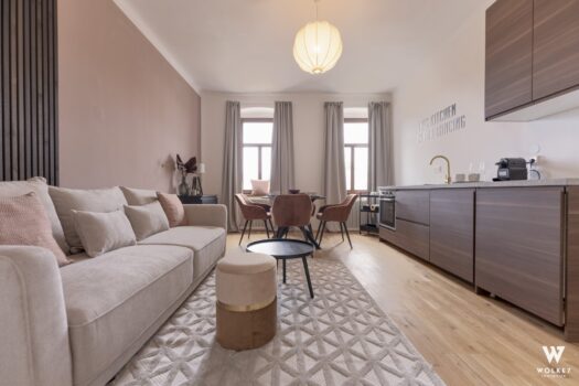 1yfj2zJScb2AAGHjCxorYY